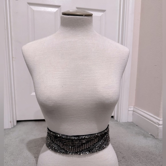 Kimchi Blue Beaded Belt in sizes Med and Large - Picture 1 of 3